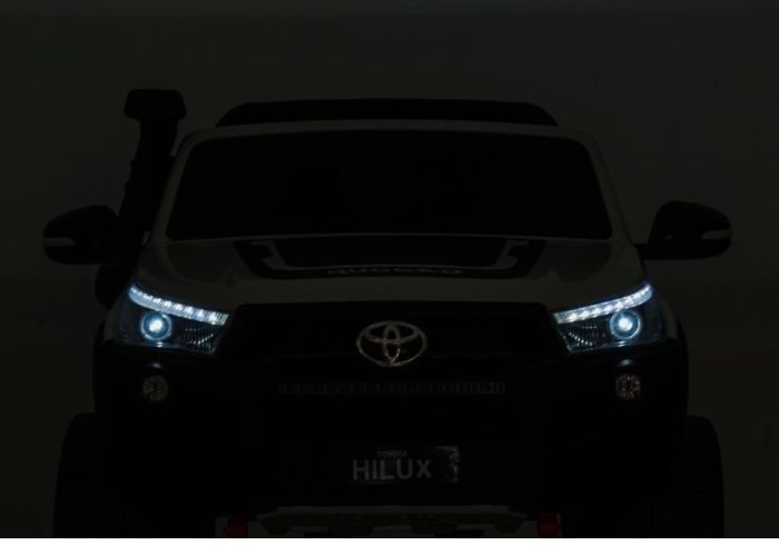 Carro Elétrico Toyota Hilux White