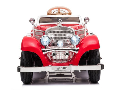 Carro elétrico Mercedes 540K vermelho