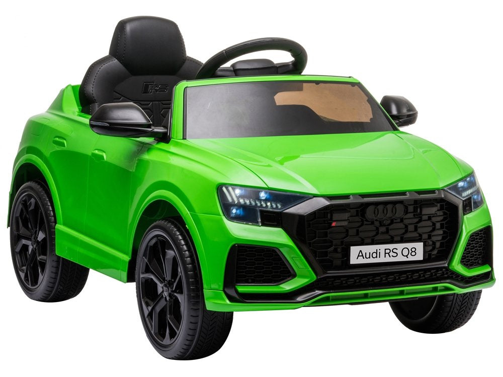 Carro elétrico Audi RS Q8 verde