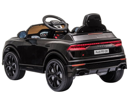 Carro elétrico Audi RS Q8 preto
