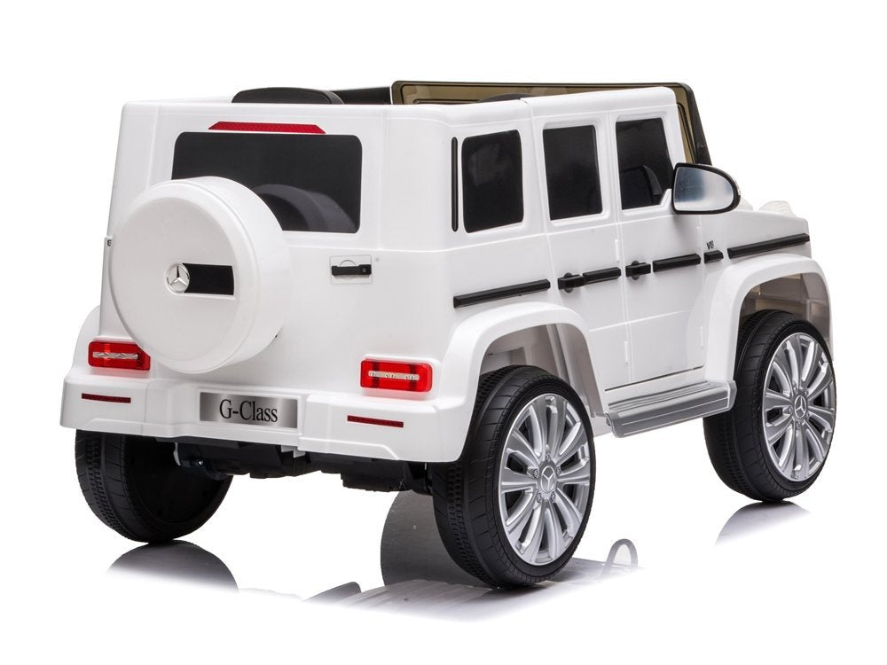 Carro elétrico Mercedes G500 branco