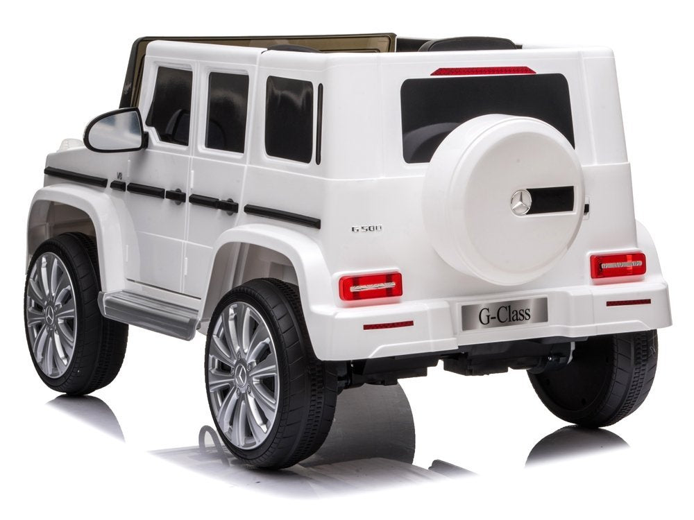 Carro elétrico Mercedes G500 branco