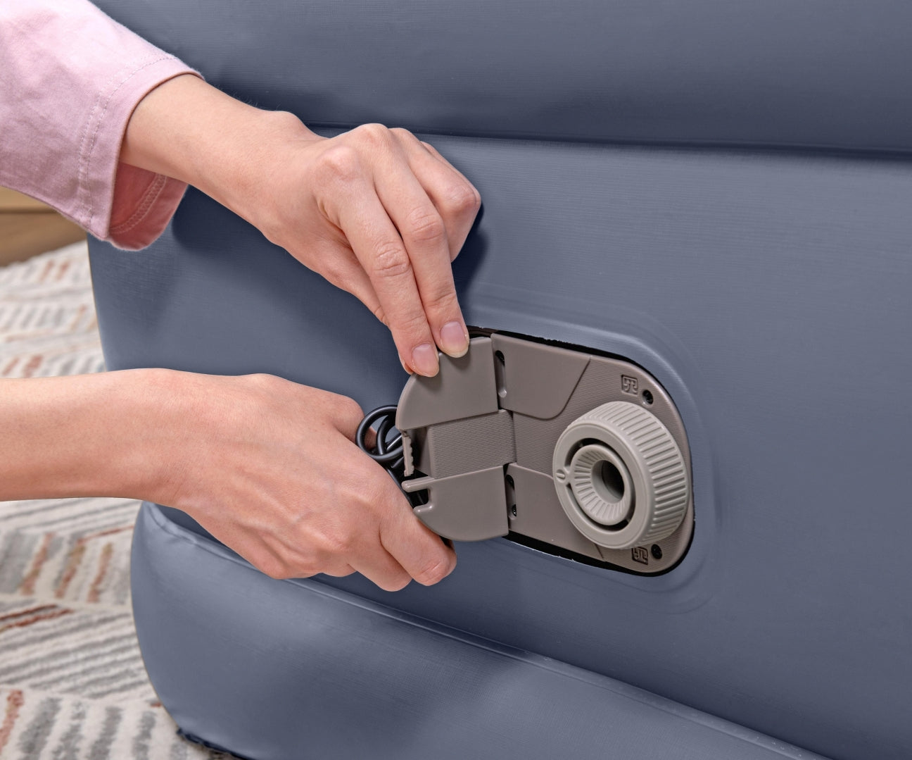 Colchão Insuflável De Viagem Com Bomba De Ar Incorporada Tritech Twin 1,91M X 0,97M X Bestway