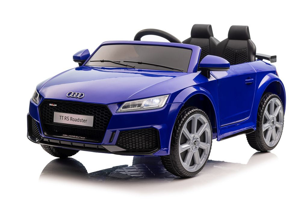 Carro elétrico Audi TTRS azul escuro