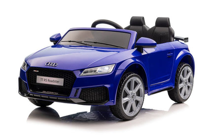 Carro elétrico Audi TTRS azul escuro