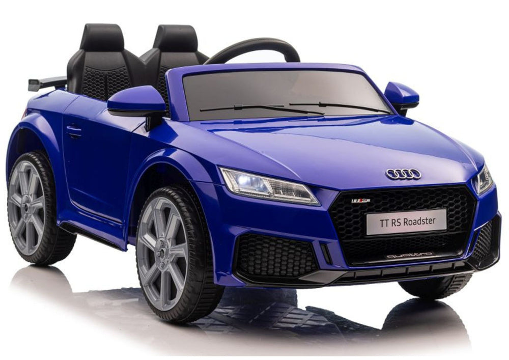 Carro elétrico Audi TTRS azul escuro