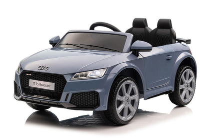 Carro elétrico Audi TTRS azul claro