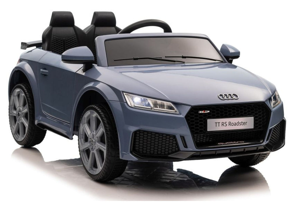Carro elétrico Audi TTRS azul claro