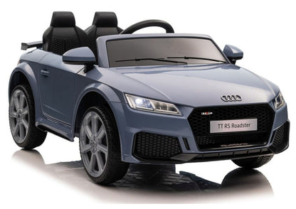Carro elétrico Audi TTRS azul claro