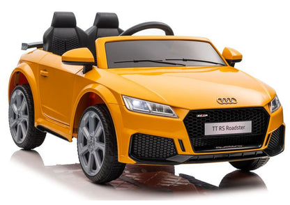 Carro elétrico Audi TTRS amarelo