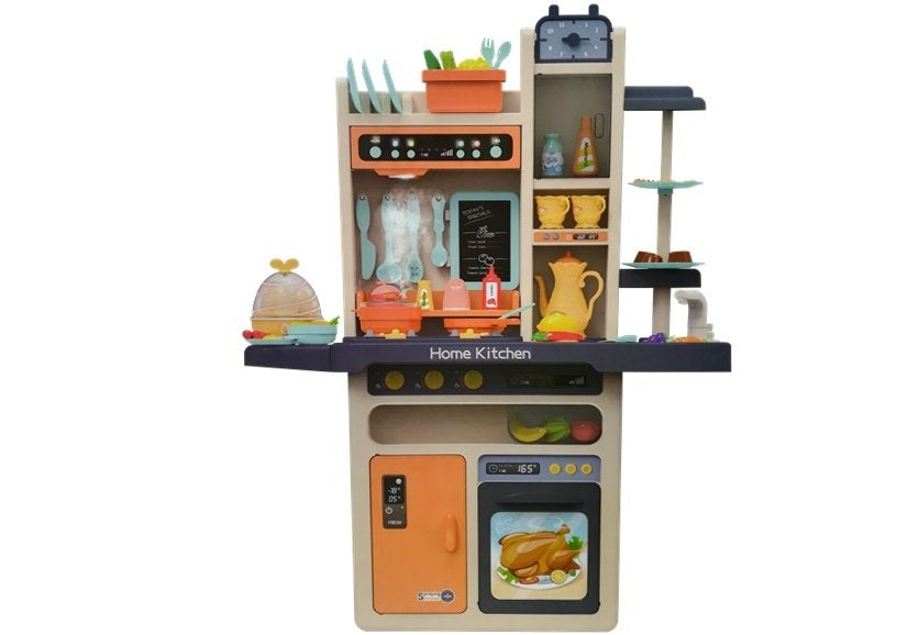 Cozinha infantil laranja com legumes e talheres