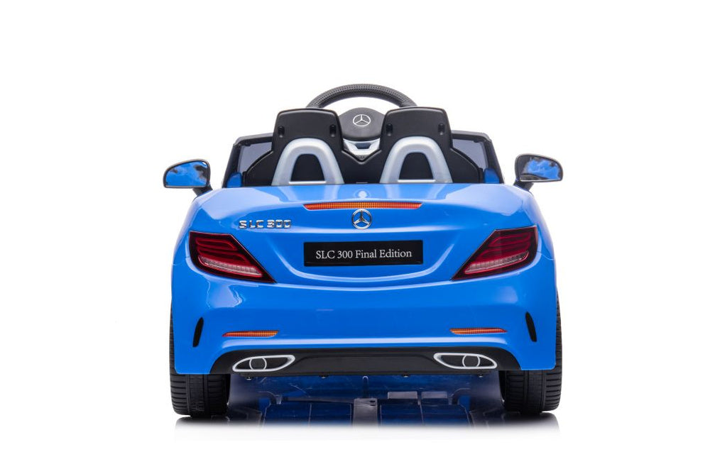 Carro elétrico Mercedes SLC 300 azul