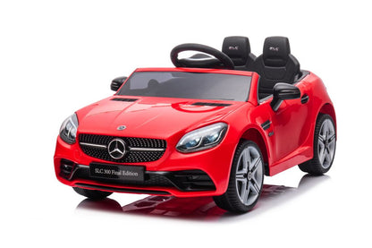 Carro elétrico Mercedes SLC 300 vermelho