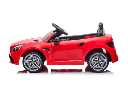 Carro elétrico Mercedes SLC 300 vermelho