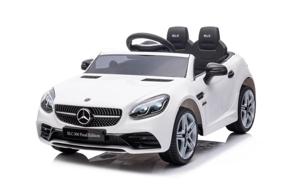 Carro elétrico Mercedes SLC 300 branco