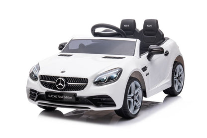 Carro elétrico Mercedes SLC 300 branco