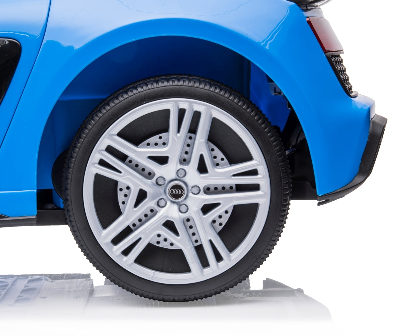 Veículo A Bateria Audi R8 Spyder Azul Milly Mally