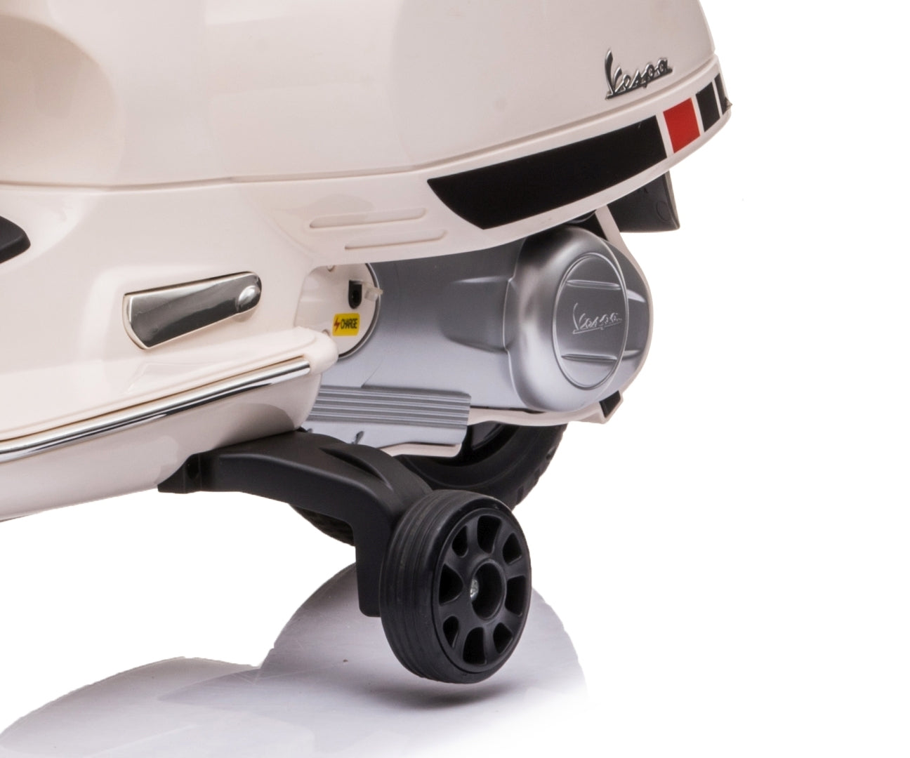 Vespa Gts Super Branco Veículo A Pilhas Milly Mally