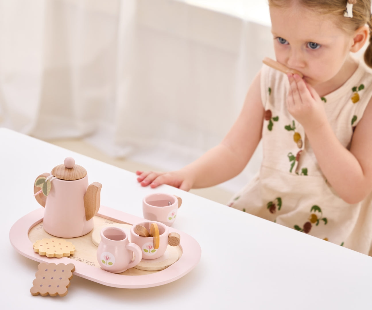 Conjunto De Chá E Café Em Madeira Cor-De-Rosa Viga